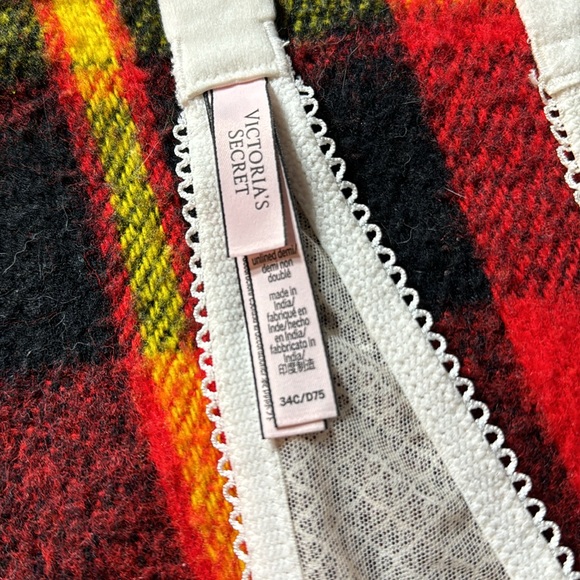 Victoria’s Secret M ivory bikini panty lace - Picture 6 of 9